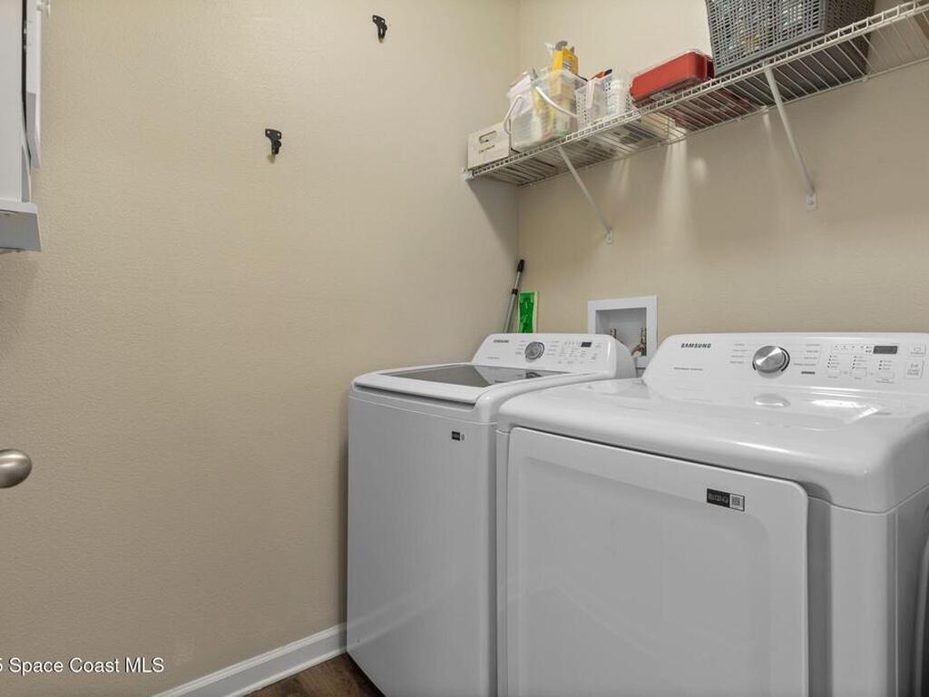 1327 Lexington Square, Vero Beach, FL 32962