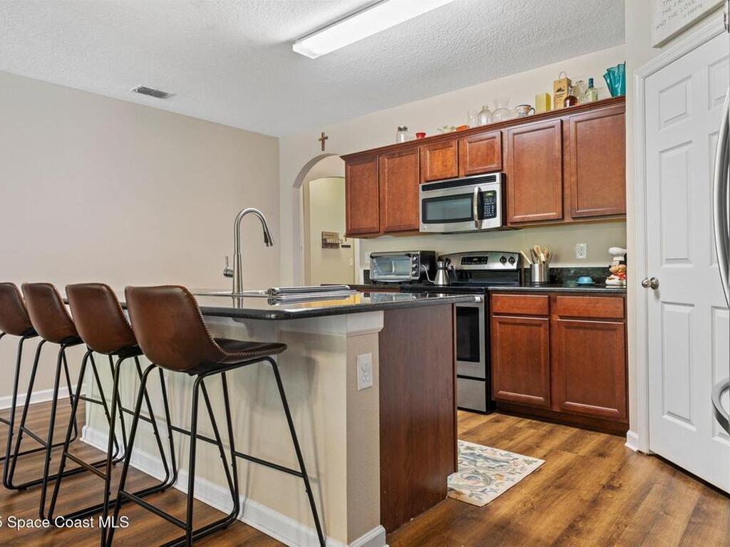 1327 Lexington Square, Vero Beach, FL 32962