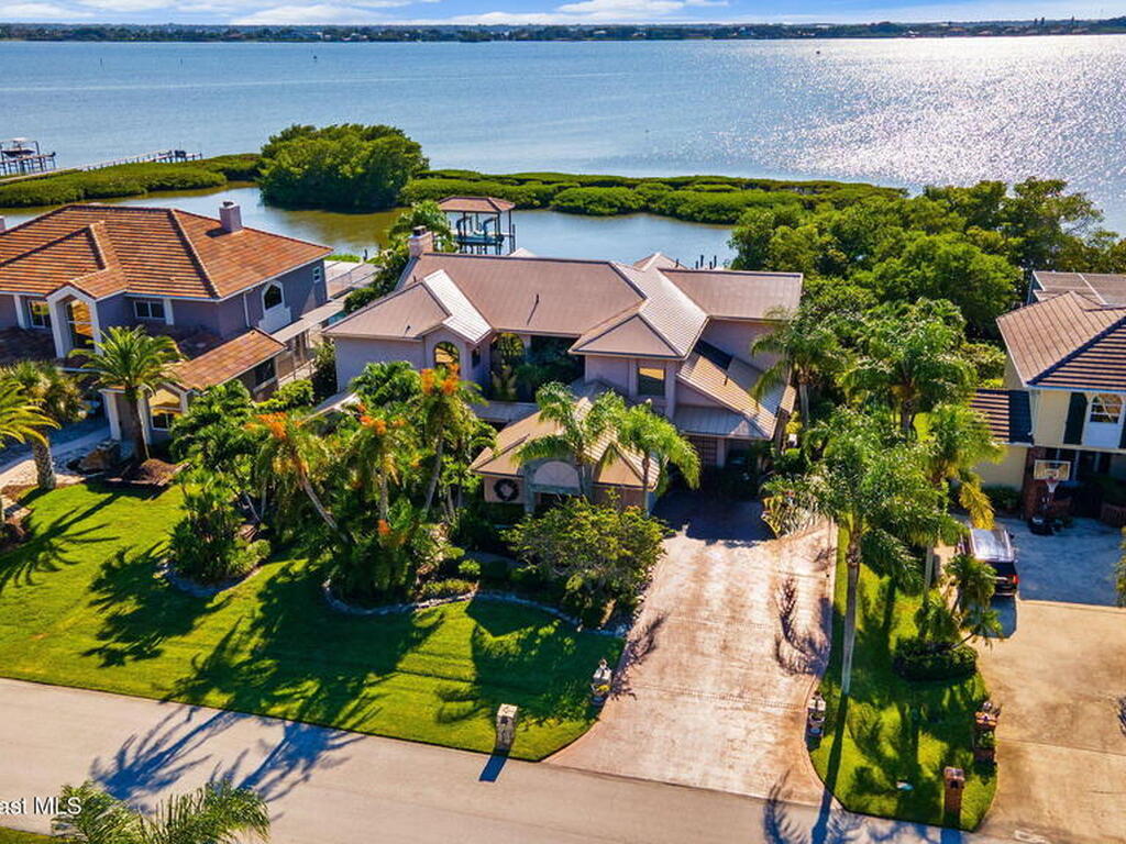 484 Lanternback Island Drive, Satellite Beach, FL 32937