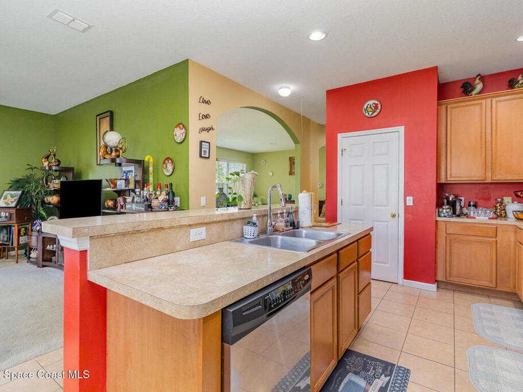 154 Wading Bird Cir. Circle, Palm Bay, FL 32908