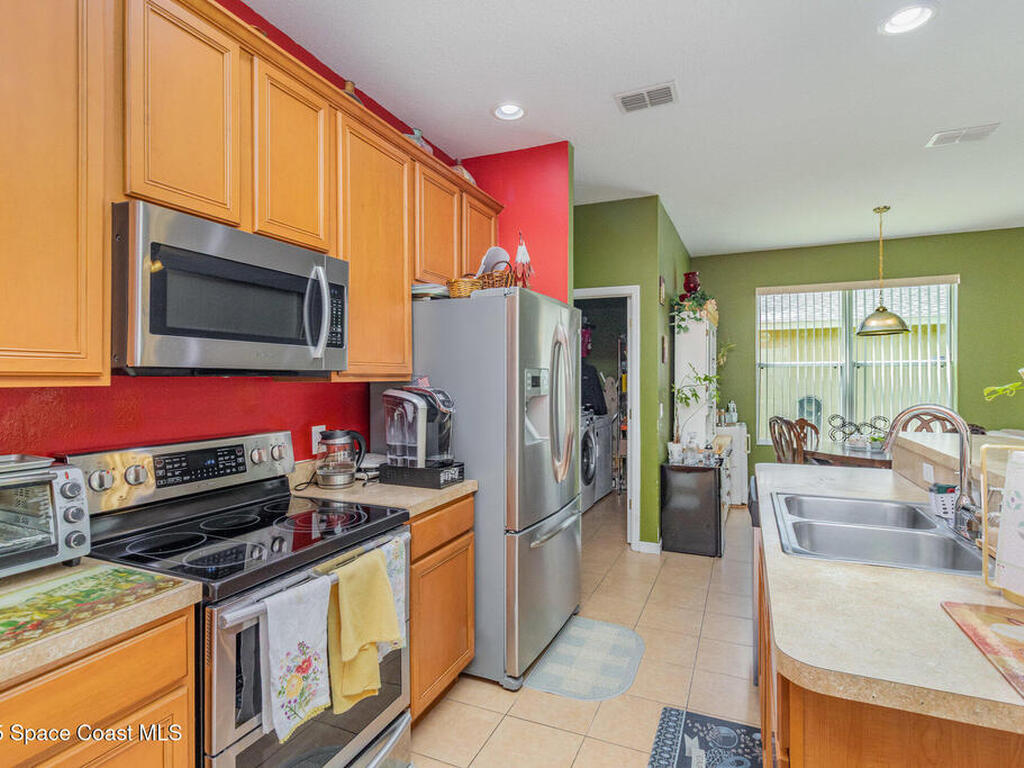 154 Wading Bird Cir. Circle, Palm Bay, FL 32908