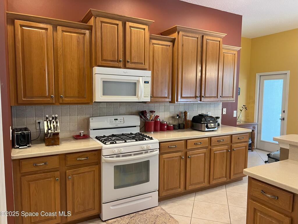 1748 Winding Ridge Circle, Palm Bay, FL 32909