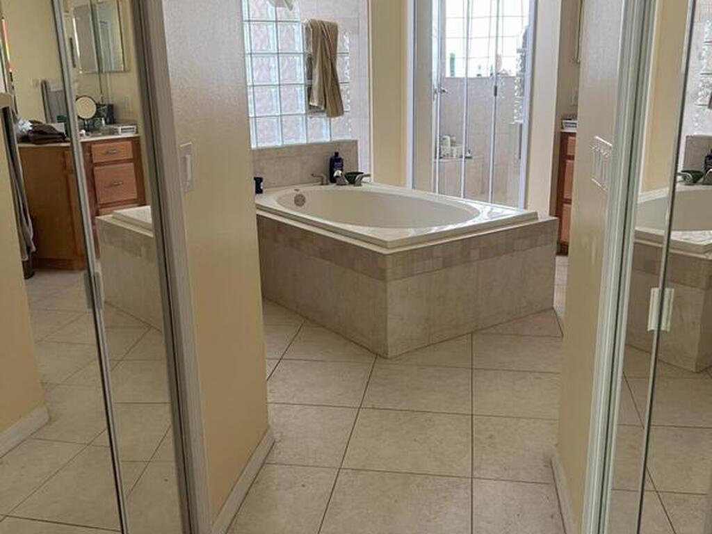 1748 Winding Ridge Circle, Palm Bay, FL 32909