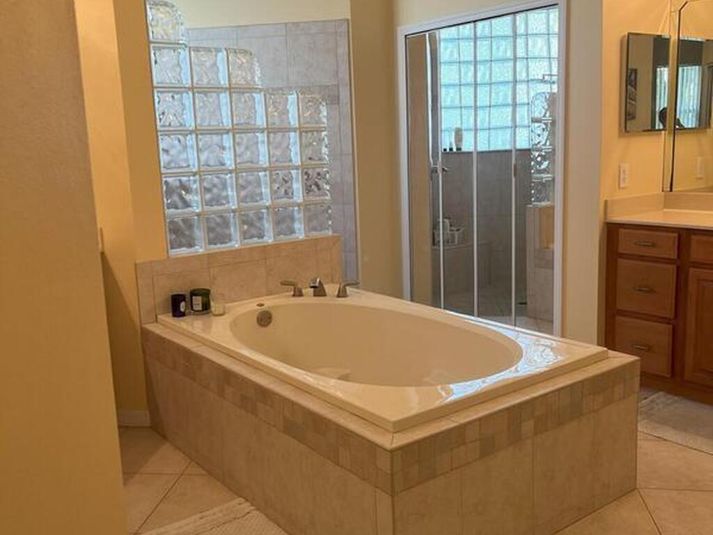 1748 Winding Ridge Circle, Palm Bay, FL 32909