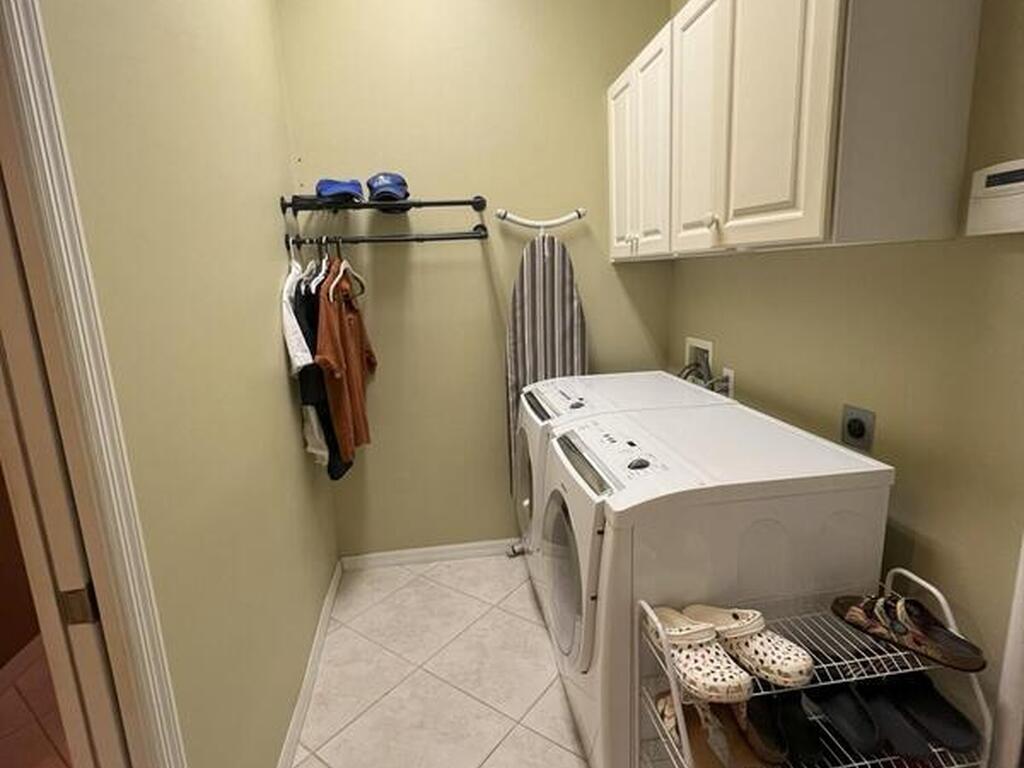 1748 Winding Ridge Circle, Palm Bay, FL 32909