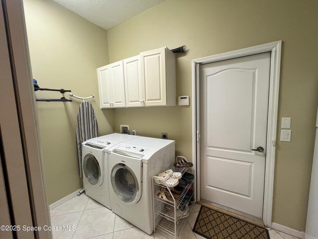 1748 Winding Ridge Circle, Palm Bay, FL 32909