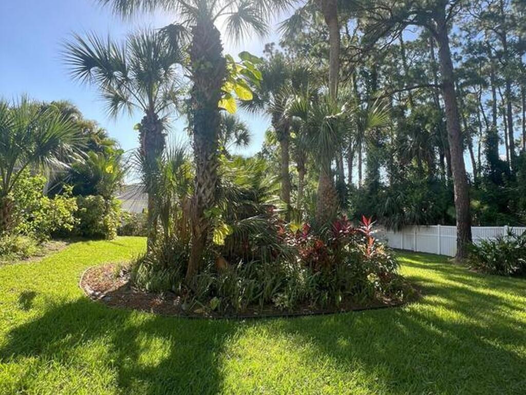 1748 Winding Ridge Circle, Palm Bay, FL 32909