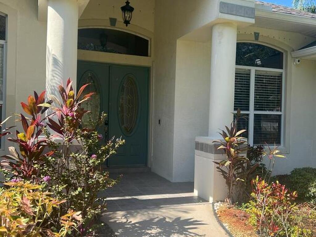 1748 Winding Ridge Circle, Palm Bay, FL 32909