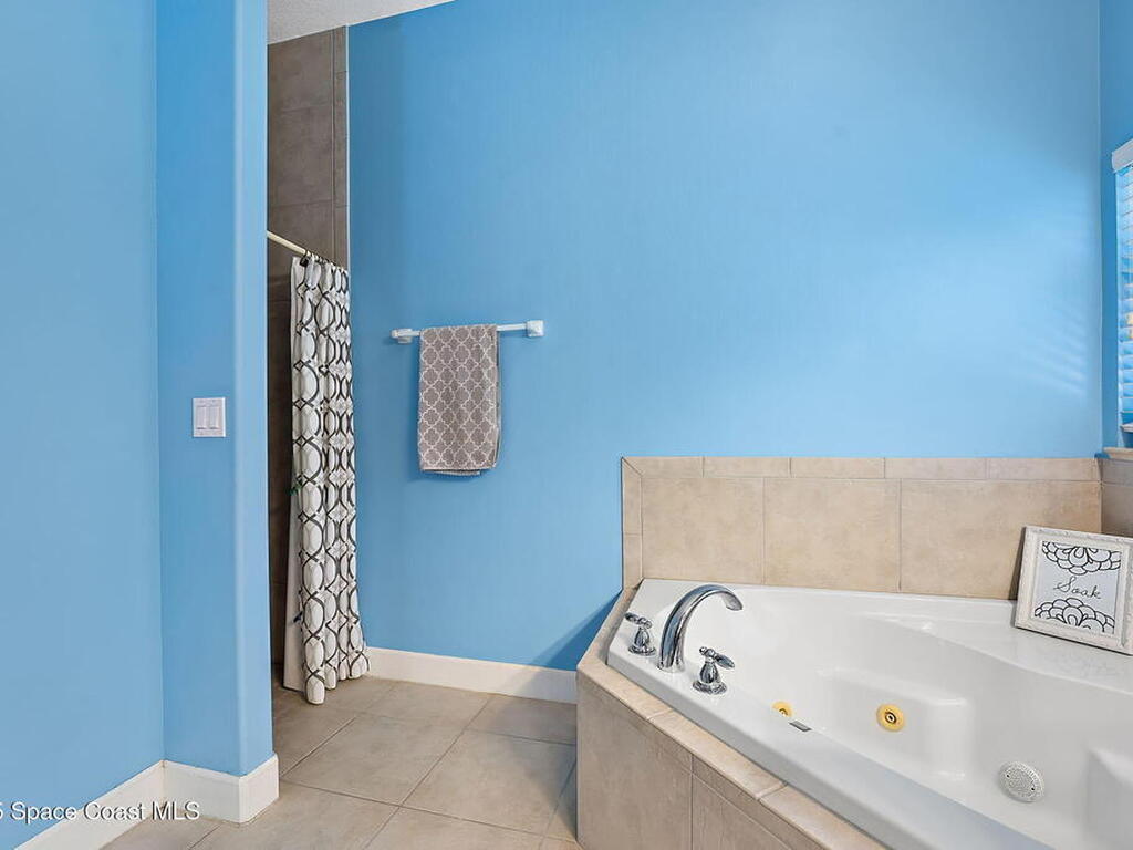 5680 Seminole Street, Mims, FL 32754