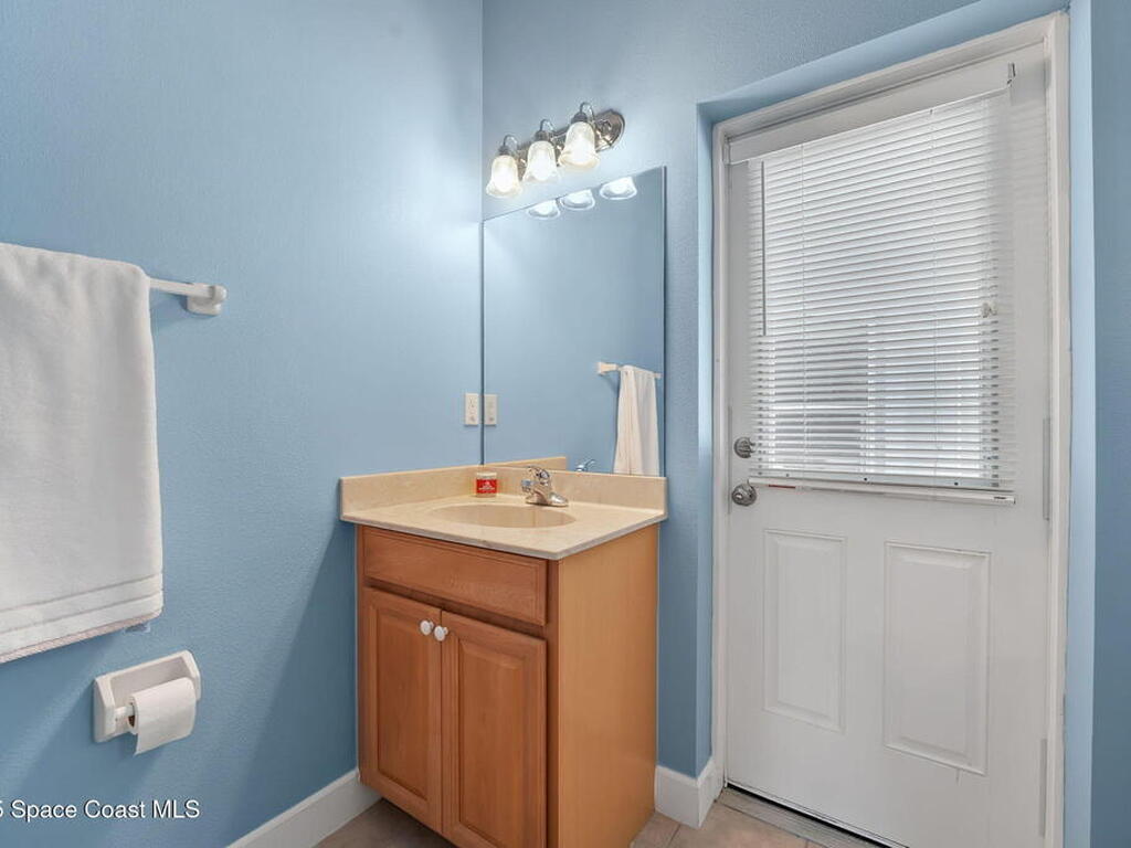 5680 Seminole Street, Mims, FL 32754