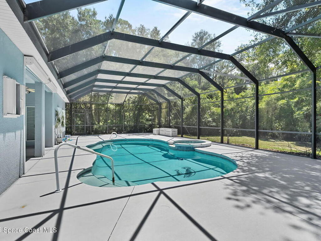 5680 Seminole Street, Mims, FL 32754