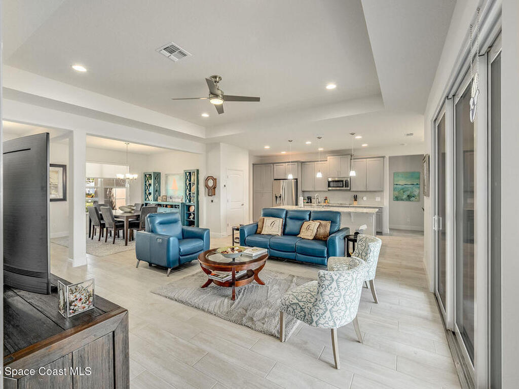 2003 Killian Drive, Palm Bay, FL 32905