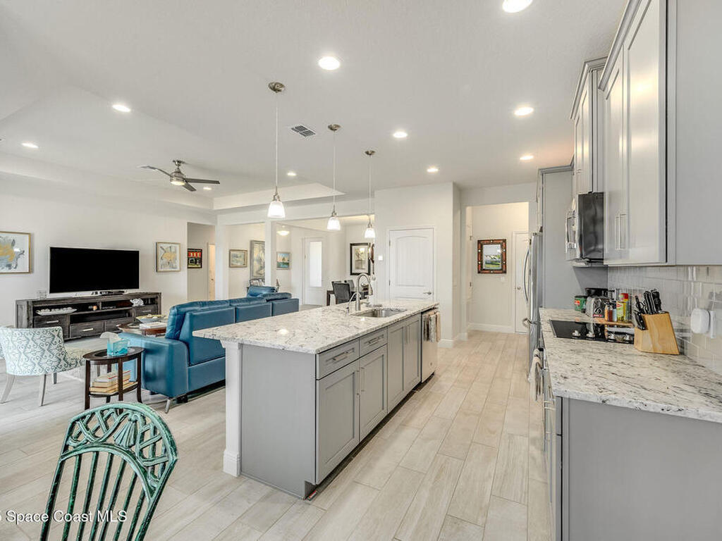 2003 Killian Drive, Palm Bay, FL 32905