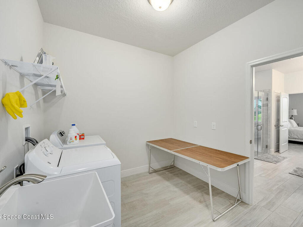 2003 Killian Drive, Palm Bay, FL 32905