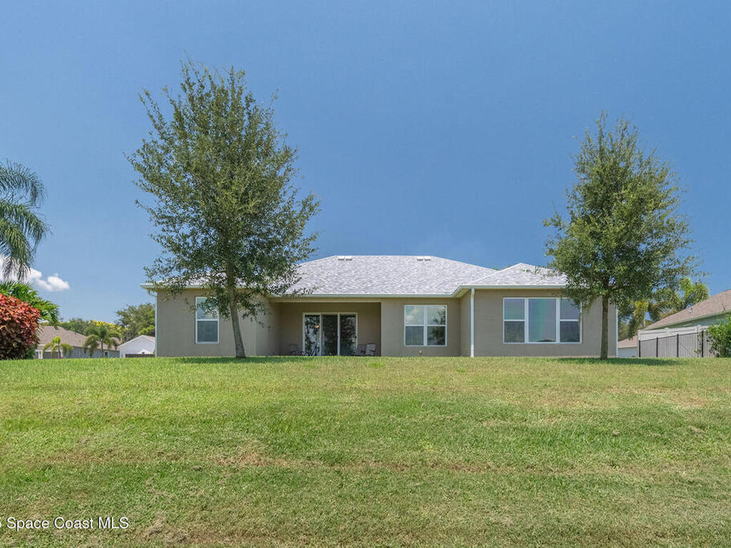 2003 Killian Drive, Palm Bay, FL 32905