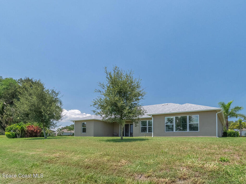 2003 Killian Drive, Palm Bay, FL 32905