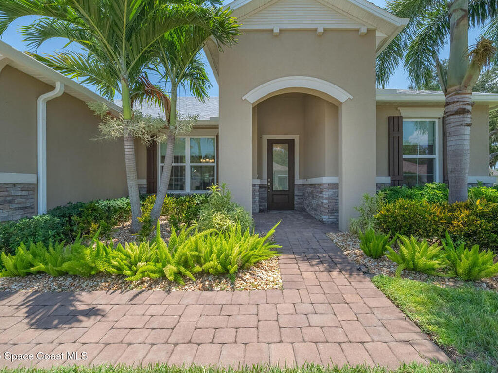 2003 Killian Drive, Palm Bay, FL 32905