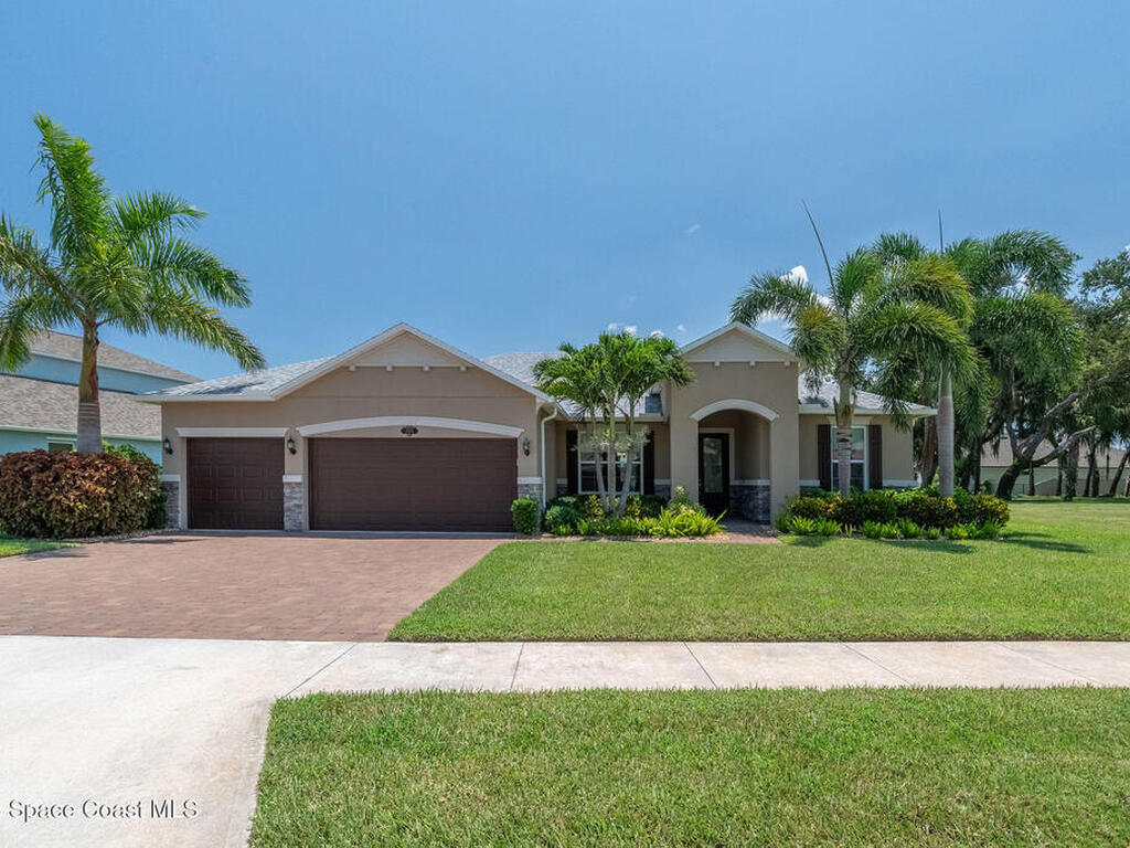 2003 Killian Drive, Palm Bay, FL 32905