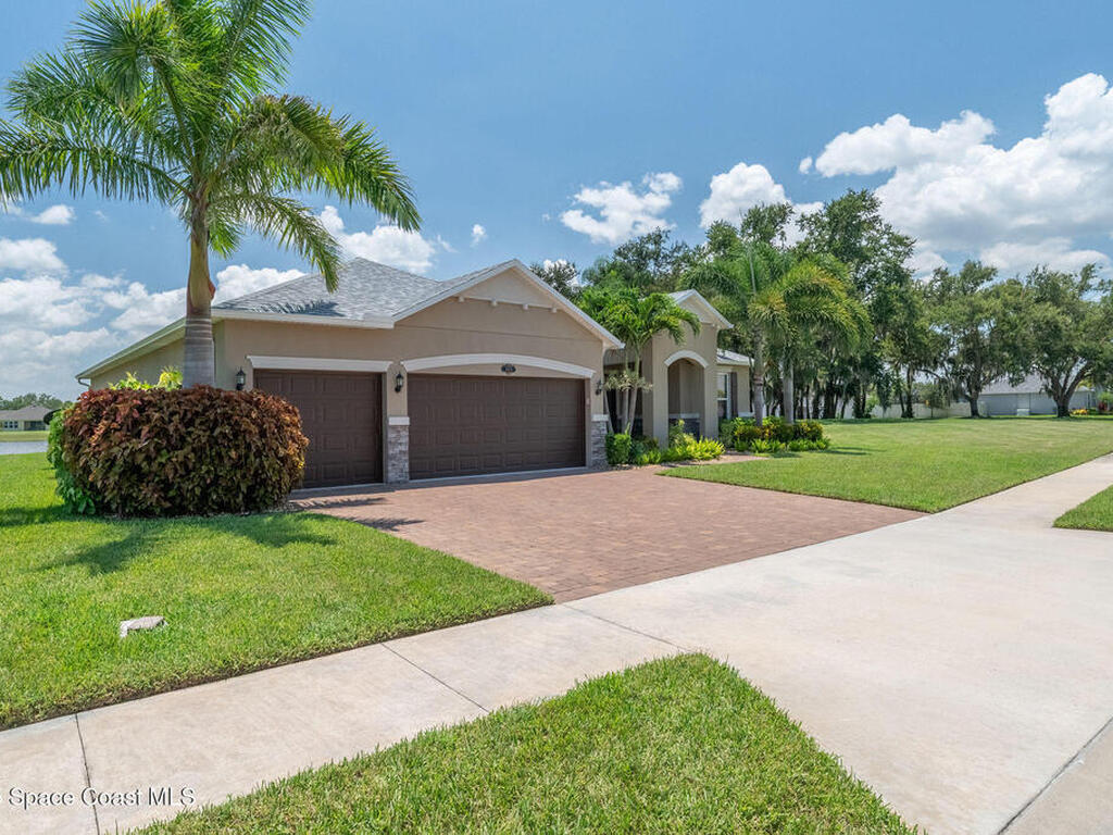 2003 Killian Drive, Palm Bay, FL 32905