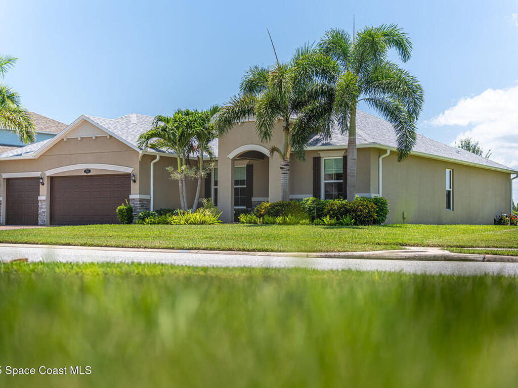 2003 Killian Drive, Palm Bay, FL 32905