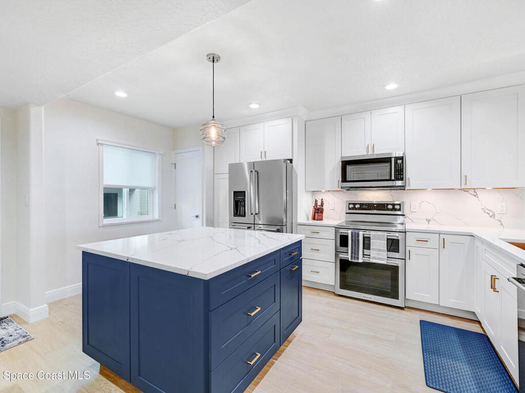 199 Jimmy Buffett Mem Highway, Satellite Beach, FL 32937