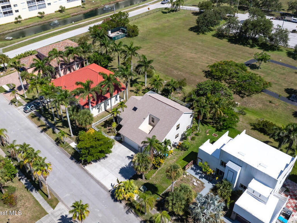 805 W Central Boulevard, Cape Canaveral, FL 32920