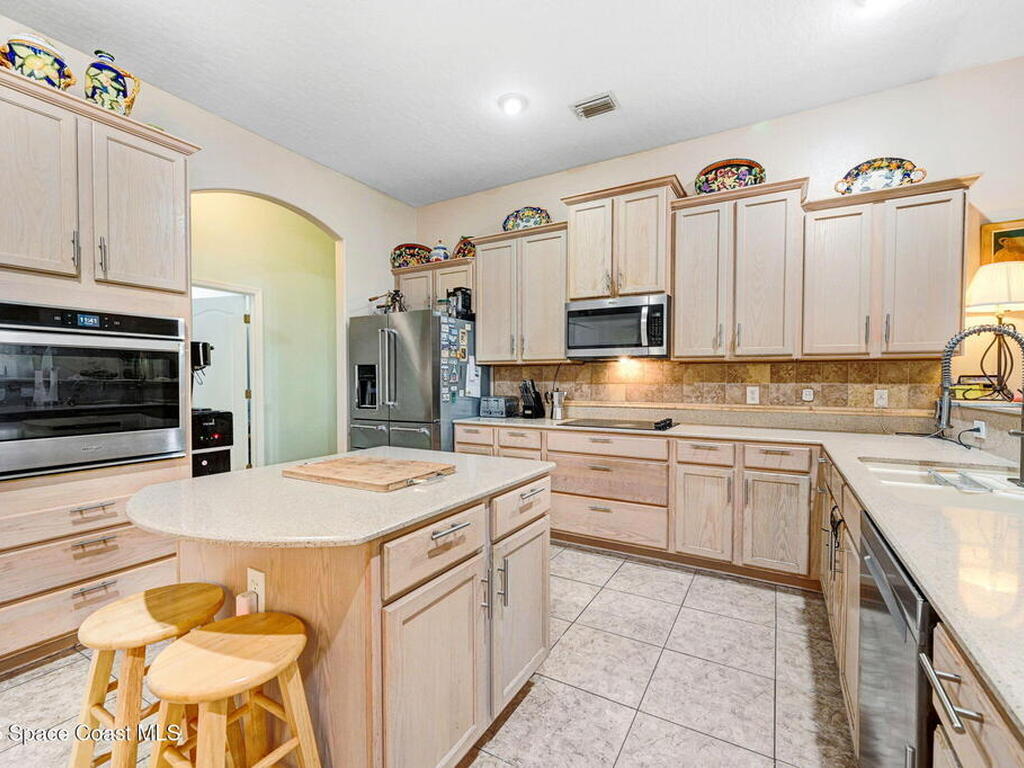 393 Farley Street, Palm Bay, FL 32908