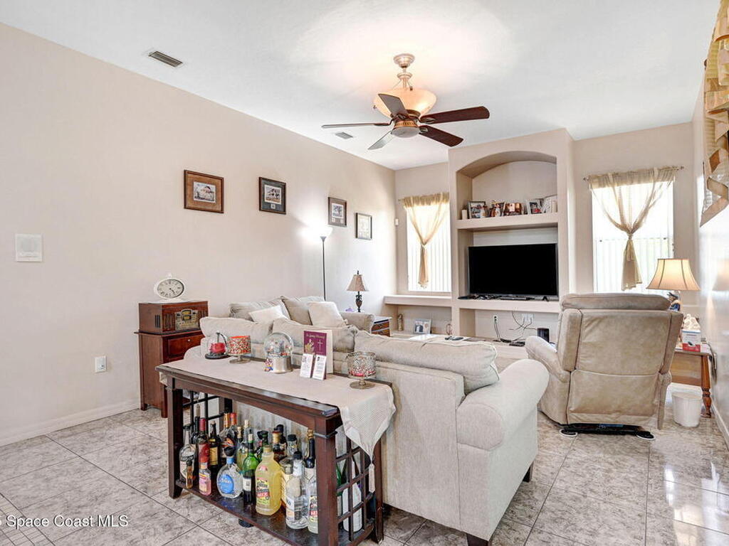 393 Farley Street, Palm Bay, FL 32908