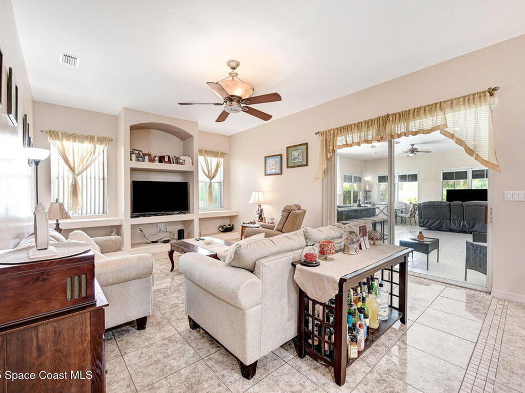 393 Farley Street, Palm Bay, FL 32908