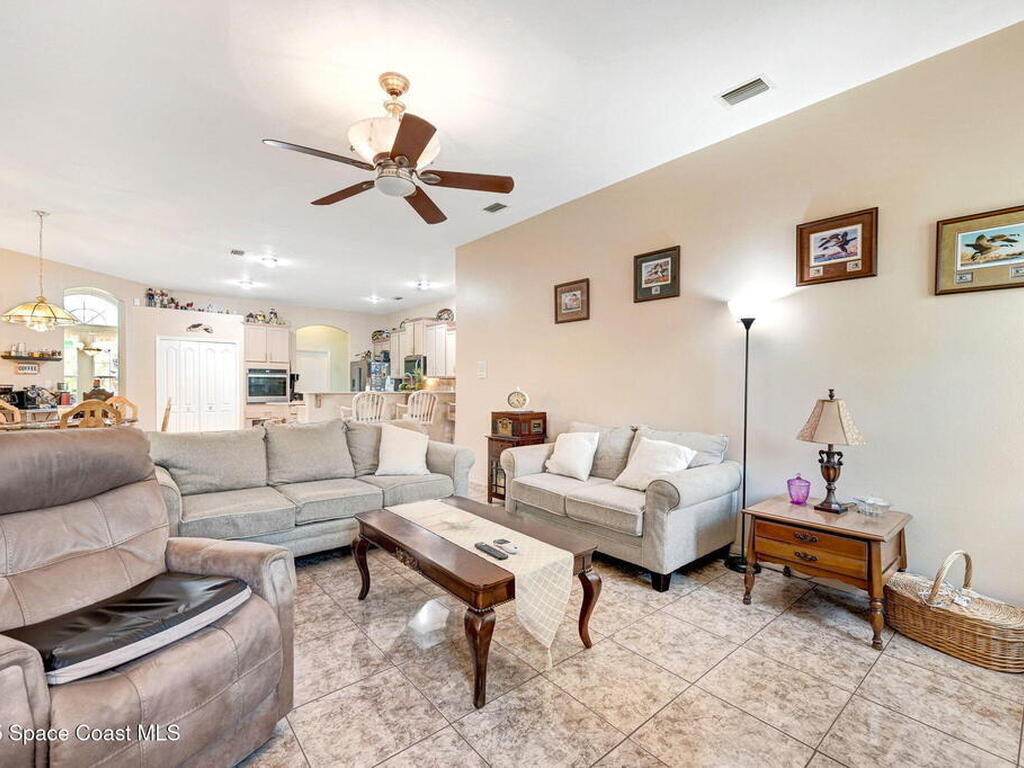 393 Farley Street, Palm Bay, FL 32908