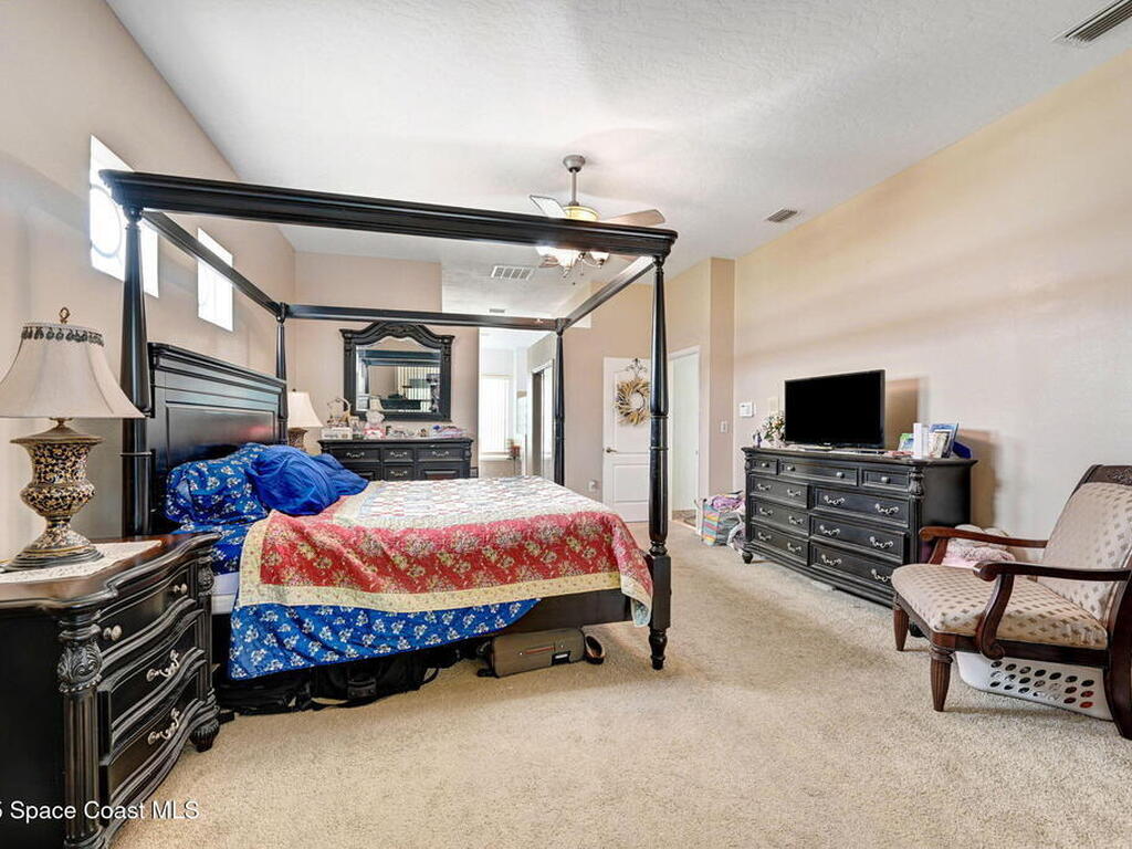 393 Farley Street, Palm Bay, FL 32908