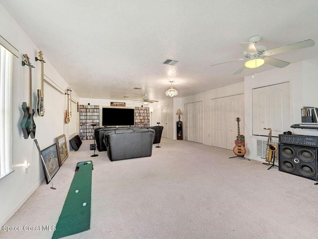 393 Farley Street, Palm Bay, FL 32908