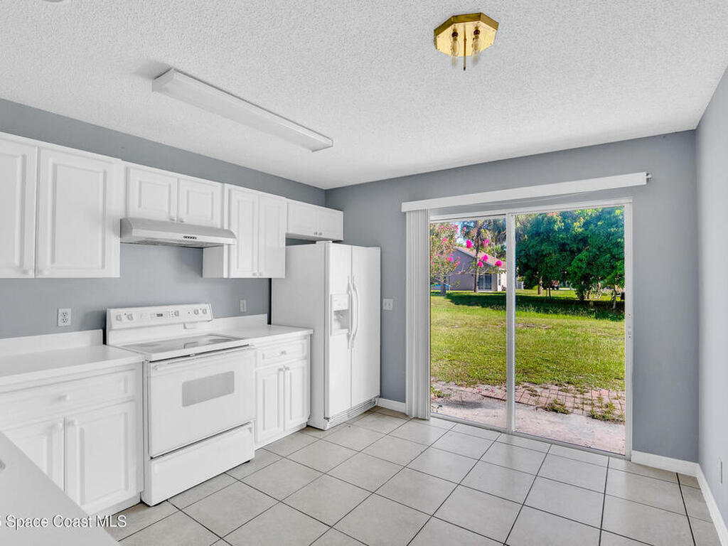 706 Wisteria Avenue, Fort Pierce, FL 34982