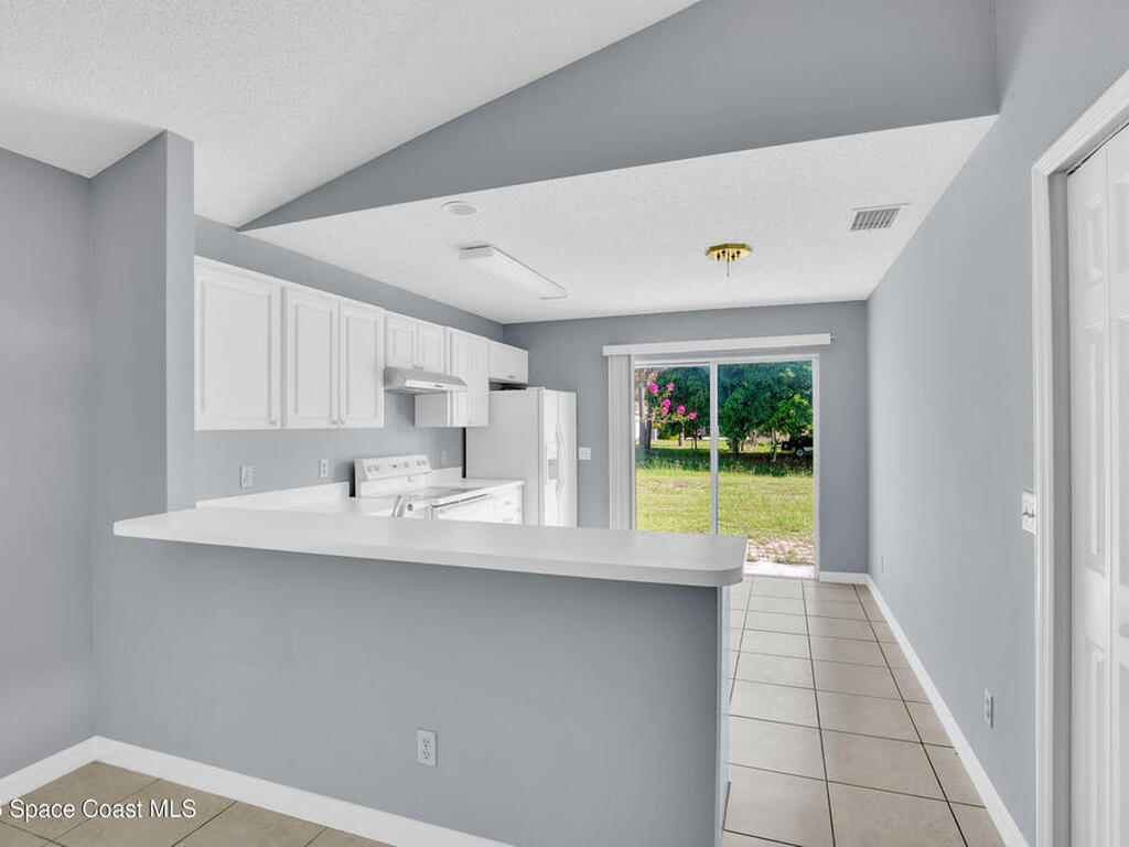 706 Wisteria Avenue, Fort Pierce, FL 34982