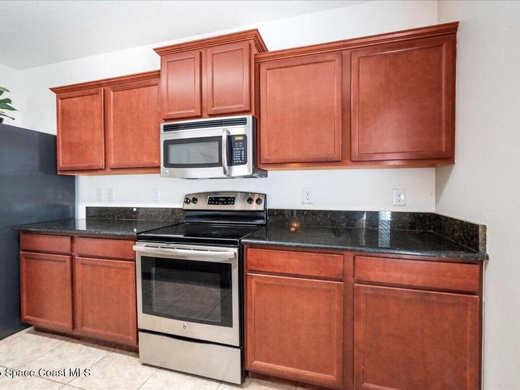 2007 Elkins Point Drive, Melbourne, FL 32935