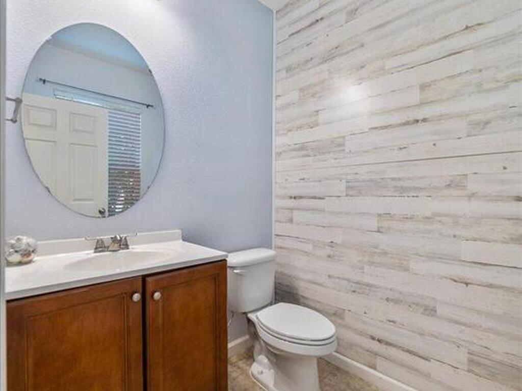 2007 Elkins Point Drive, Melbourne, FL 32935