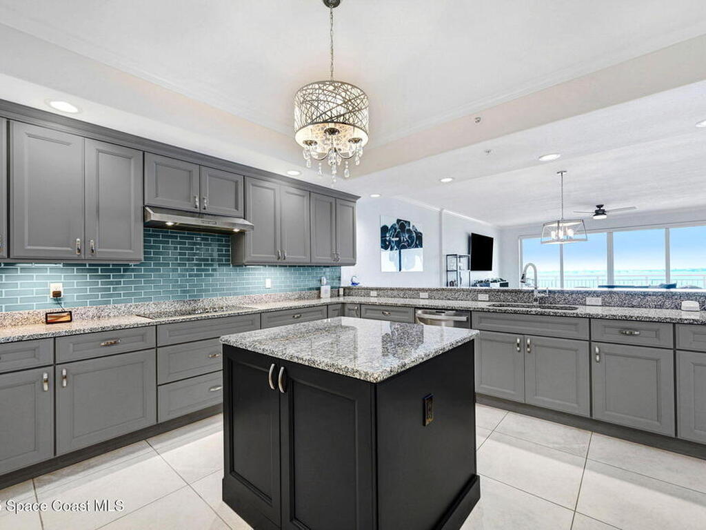 1435 S Harbor City Boulevard, Melbourne, FL 32901