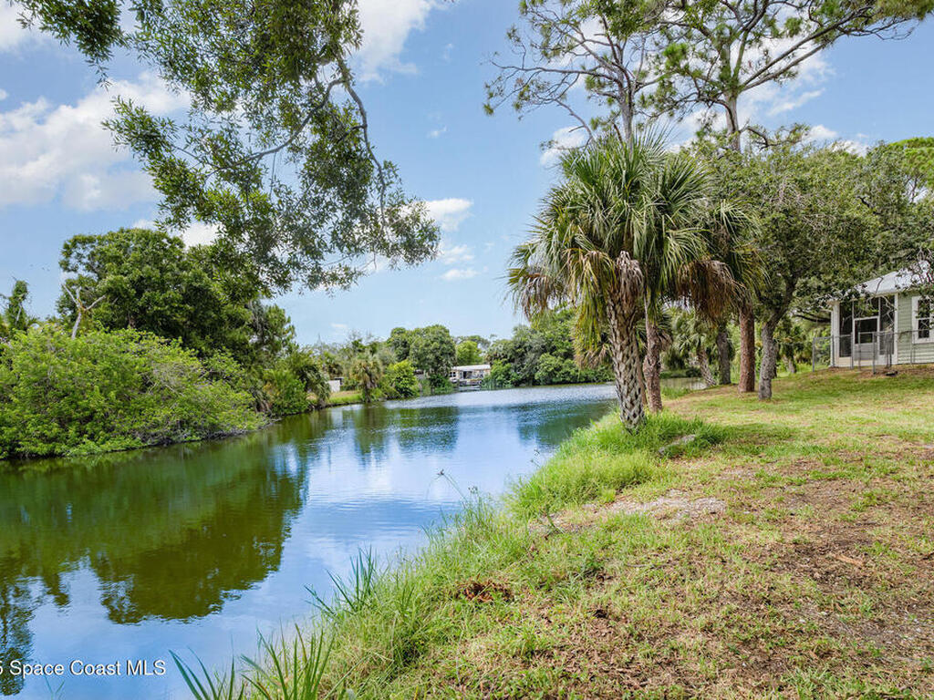 300 Enola Place, Merritt Island, FL 32953