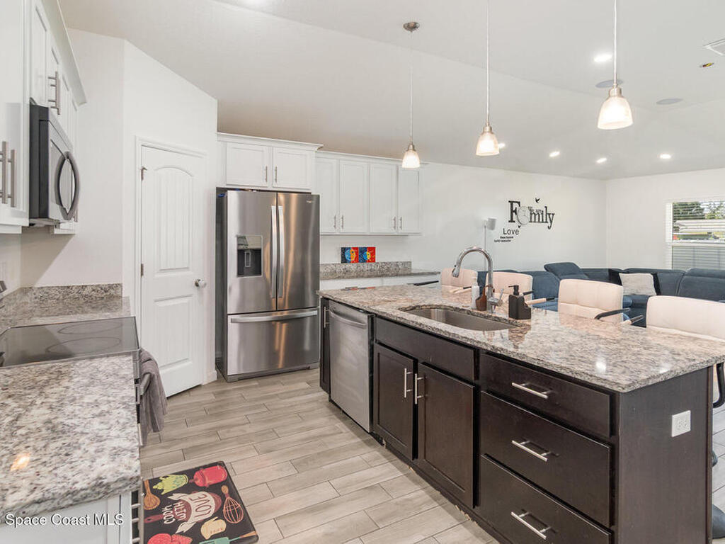 1534 Pine Street, Orlando, FL 32824