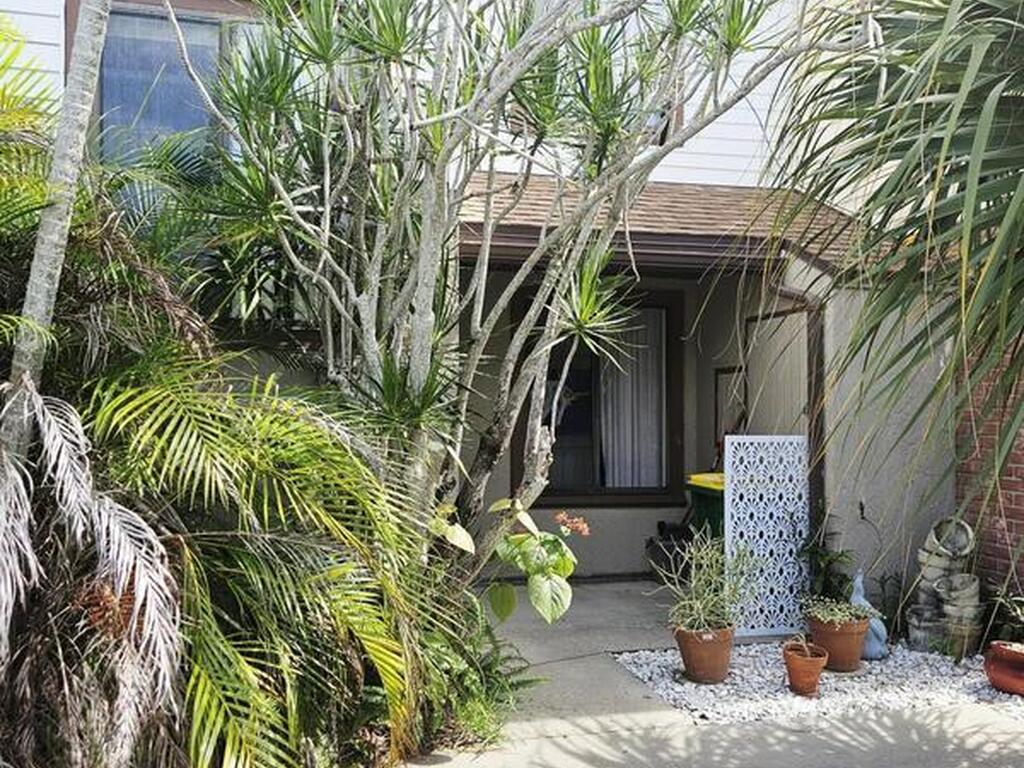 310 Sherwood Place, Merritt Island, FL 32953