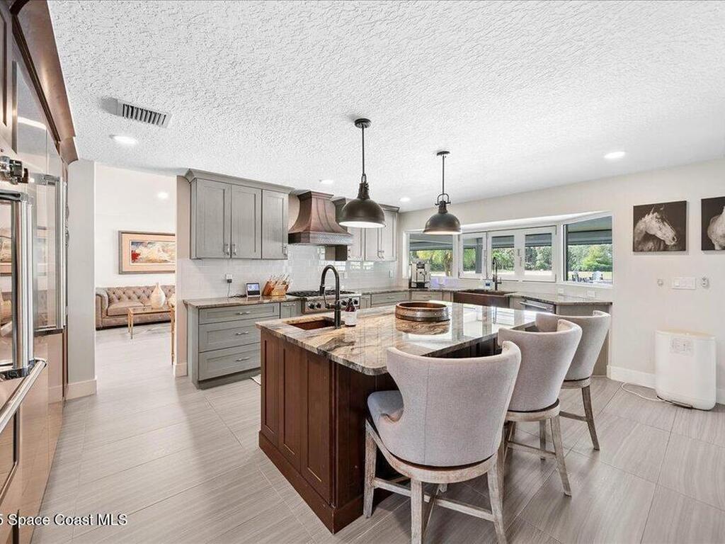 5685 Lake Washington Road, Melbourne, FL 32934