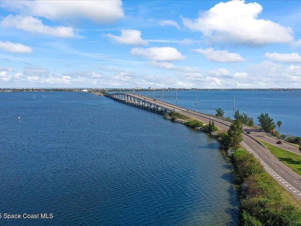 5685 Lake Washington Road, Melbourne, FL 32934