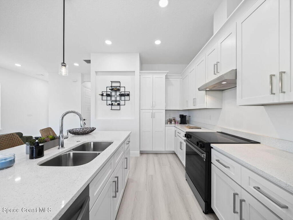 1340 Windchime Lane, Melbourne, FL 32935