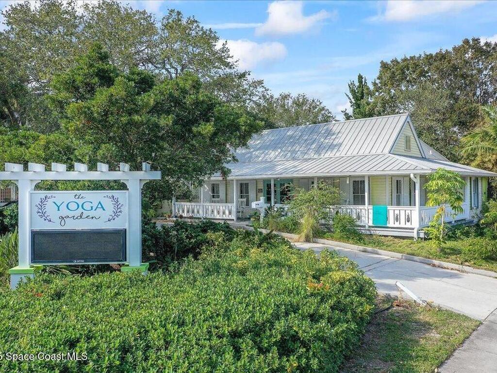 1340 Windchime Lane, Melbourne, FL 32935