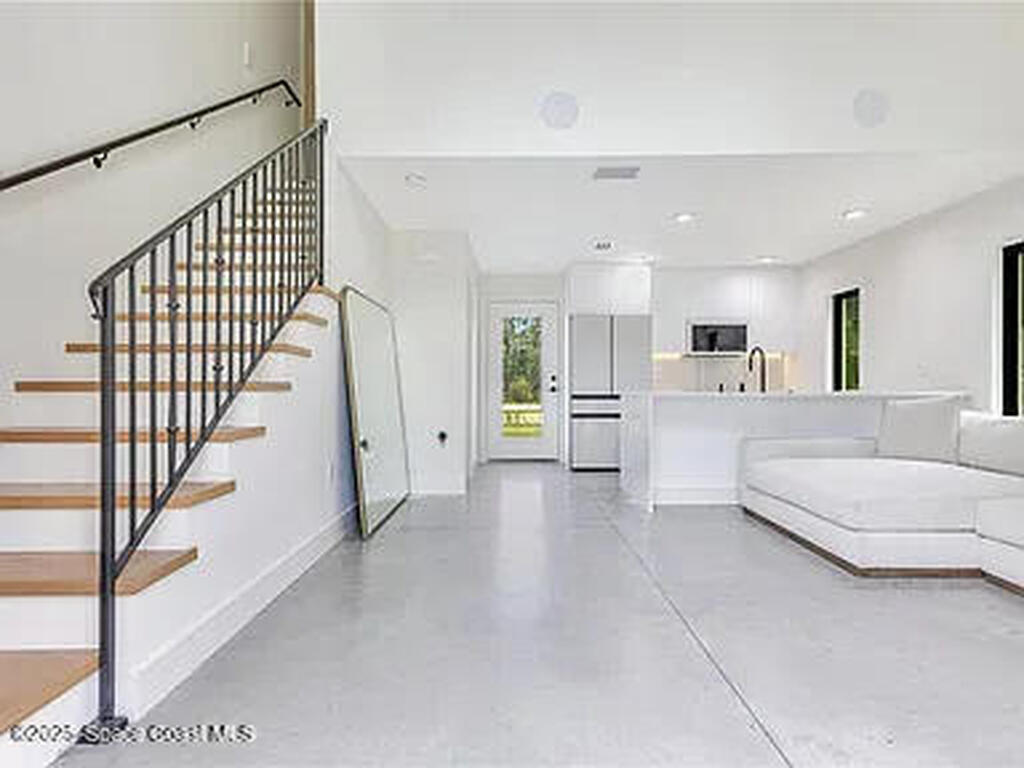 19925 Quinella Street Street, Orlando, FL 32833