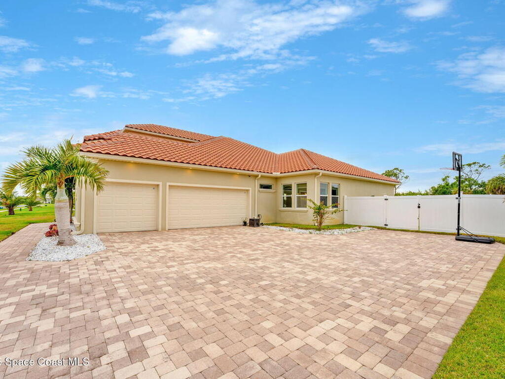 3887 Province Drive, Melbourne, FL 32934