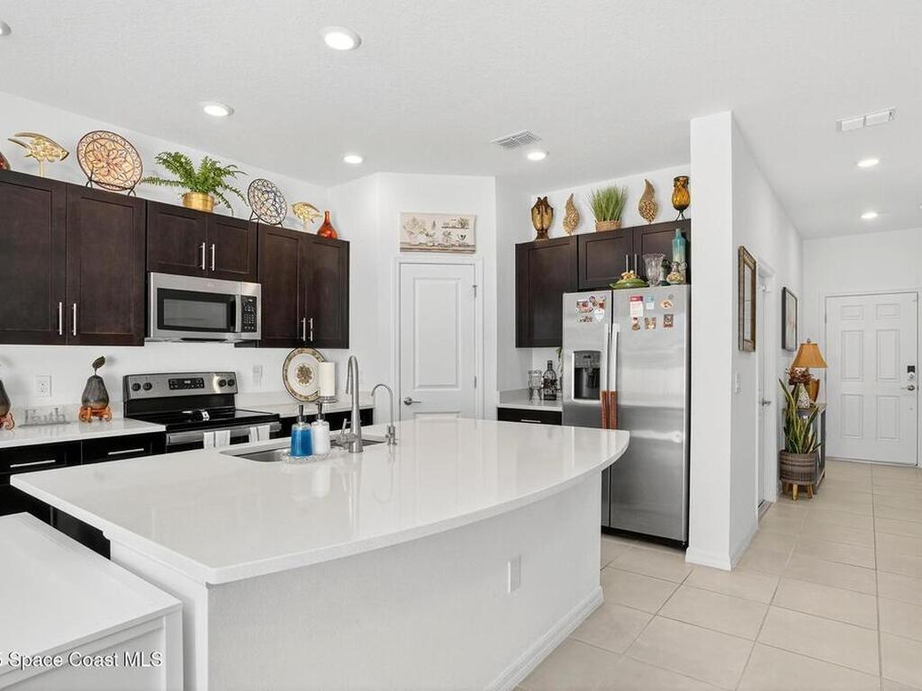 3570 Davenport Creek Court, Kissimmee, FL 34746