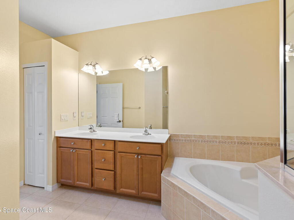 5720 Claiborne Street, Melbourne, FL 32940