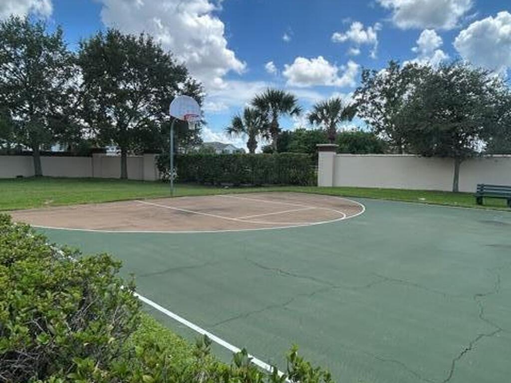 5720 Claiborne Street, Melbourne, FL 32940