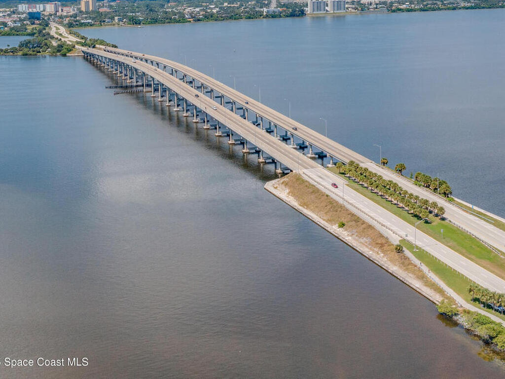 1211 E New Haven Avenue, Melbourne, FL 32901